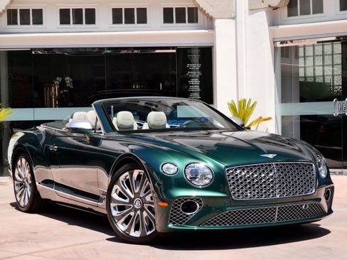Used 2022 Bentley Continental GT Mulliner image 1