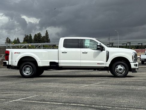 Certified 2026 Ford F350 Platinum w/ Platinum Plus Package AWD/4WD image 2