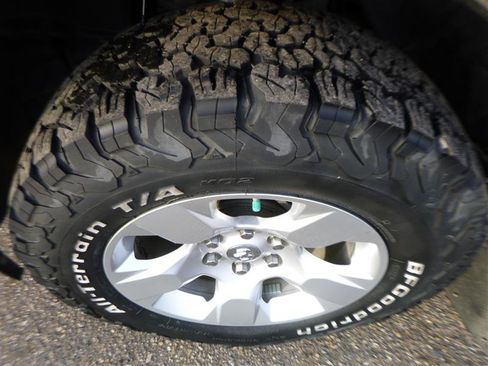 Used 2021 RAM 1500 Big Horn image 28