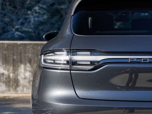 New 2026 Porsche Macan Turbo image 20