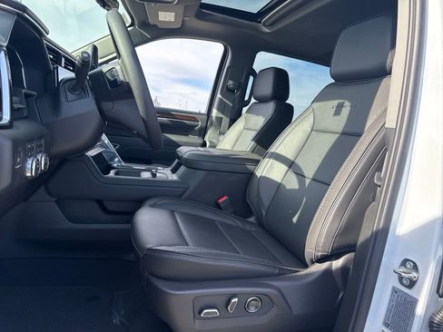 New 2026 GMC Sierra 2500 Denali w/ Denali Reserve Package image 16