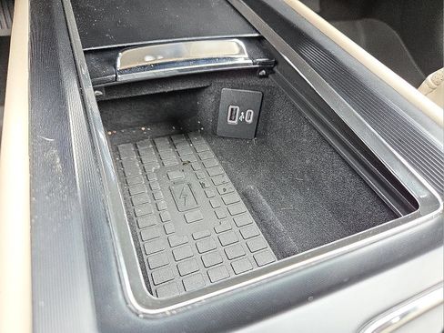 Used 2025 Lincoln Corsair Grand Touring w/ Equipment Group 301A AWD/4WD image 44