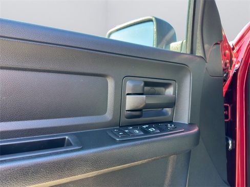 Used 2018 RAM 1500 Express w/ Express Value Package image 12