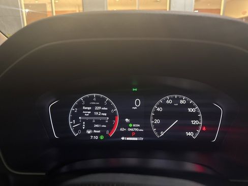 Used 2023 Honda Pilot EX-L image 8