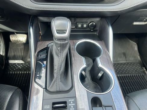 Used 2020 Toyota Highlander Limited image 22