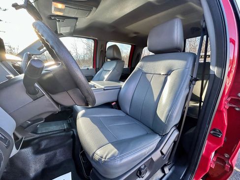 Used 2015 Ford F250 XL w/ Power Equipment Group image 9