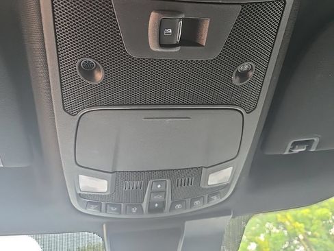 Used 2018 Ford F150 Platinum w/ Equipment Group 701A Luxury AWD/4WD image 23