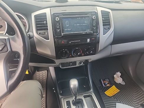Used 2015 Toyota Tacoma PreRunner w/ SR5 Package RWD image 23