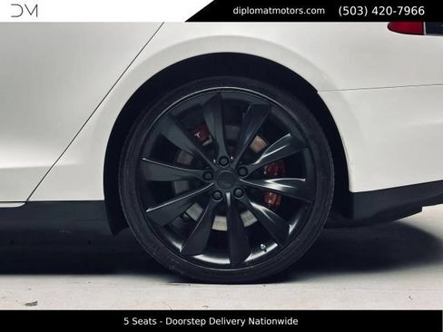 Used 2013 Tesla Model S Performance RWD image 38