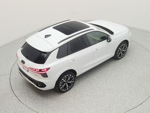New 2026 Audi Q3 quattro 2.0T AWD/4WD image 20