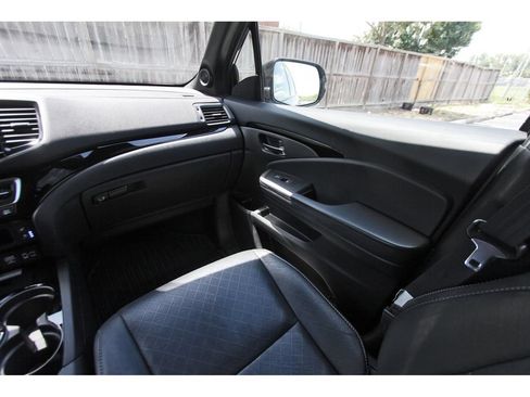 Used 2021 Honda Passport Elite image 11
