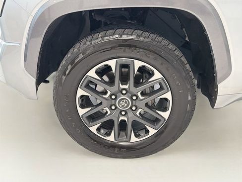Used 2022 Toyota Tundra Limited w/ Power Package AWD/4WD image 25
