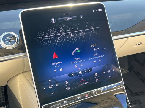 Used 2023 Mercedes-Benz S 500 4MATIC image 18