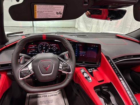 Used 2024 Chevrolet Corvette Stingray Preferred Cpe w/ Z51 Performance Package RWD image 23