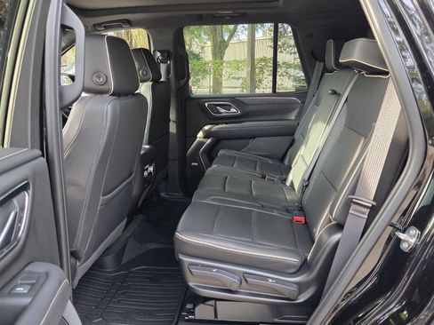 Certified 2023 GMC Yukon SLT AWD/4WD image 14