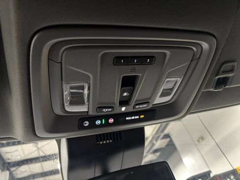 New 2026 GMC Sierra 1500 Elevation image 24