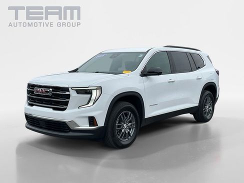 Used 2025 GMC Acadia Elevation image 3