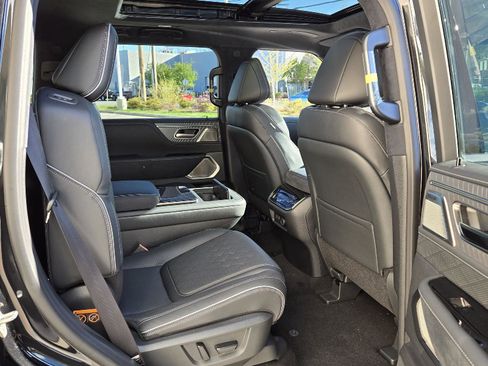New 2026 INFINITI QX80 Autograph AWD/4WD image 15
