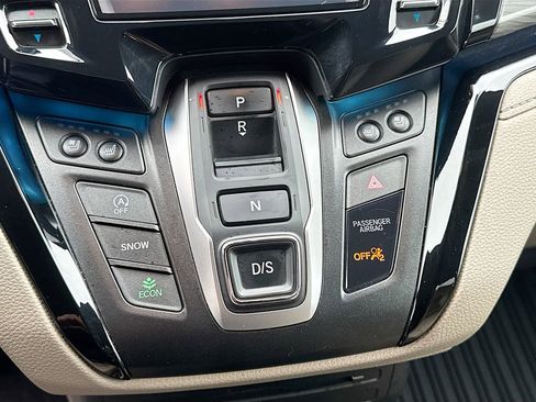 Used 2023 Honda Odyssey Elite image 13