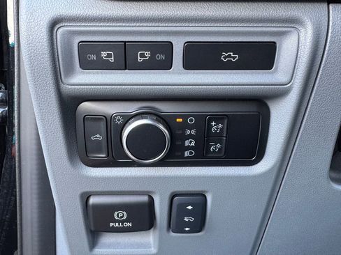 Used 2024 Ford F150 Lightning XLT AWD/4WD image 18
