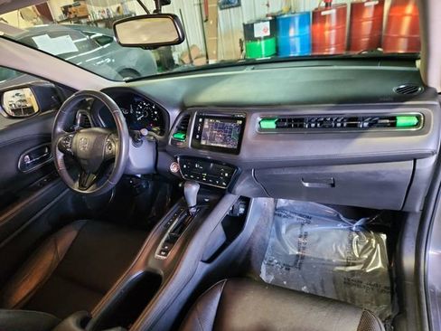 Used 2018 Honda HR-V EX-L image 28