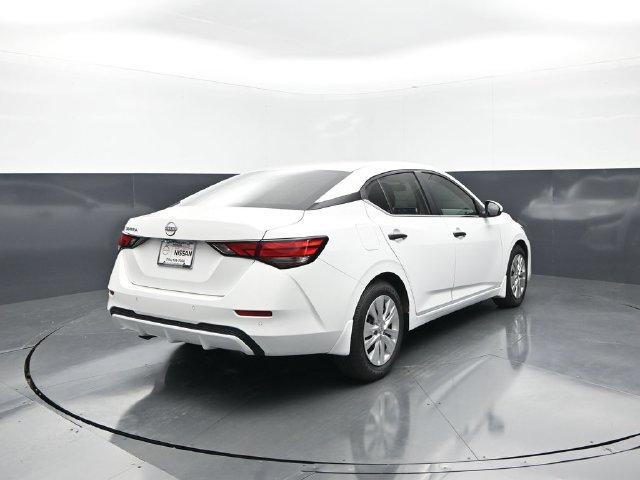 Certified 2025 Nissan Sentra S FWD image 8