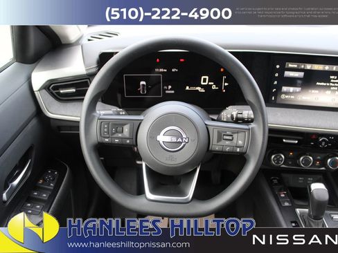 New 2025 Nissan Kicks SV image 15