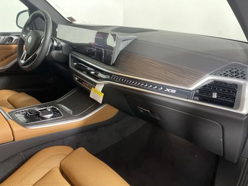 Used 2024 BMW X5 xDrive40i w/ Parking Assistance Package image 15