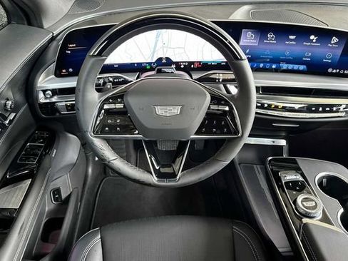 New 2026 Cadillac Lyriq Premium Luxury AWD/4WD image 14