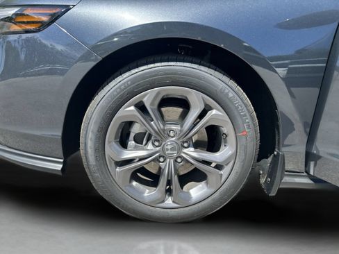 Certified 2024 Honda Accord EX image 30