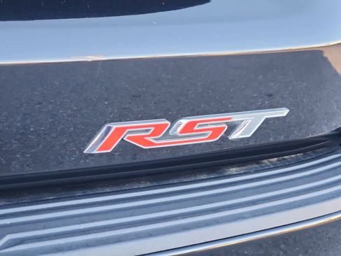 Used 2021 Chevrolet Suburban RST w/ Luxury Package image 26