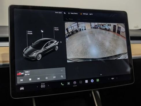 Used 2019 Tesla Model 3 Standard Range Plus image 30