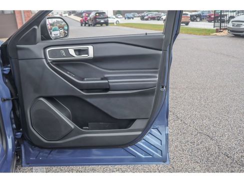 Used 2020 Ford Explorer XLT w/ Equipment Group 202A image 15