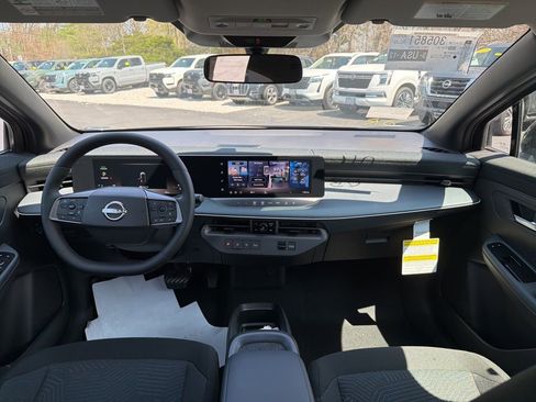 New 2026 Nissan Leaf FWD image 21