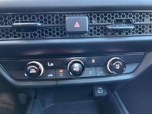 Used 2025 Honda HR-V LX image 31