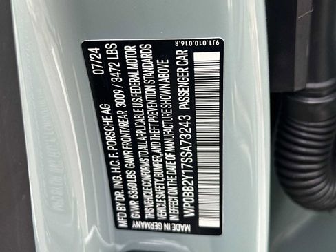 Certified 2025 Porsche Taycan 4S image 30