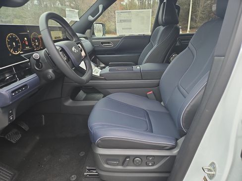 Used 2026 INFINITI QX80 4WD image 5