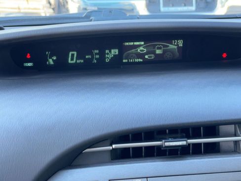 Used 2014 Toyota Prius Four image 22