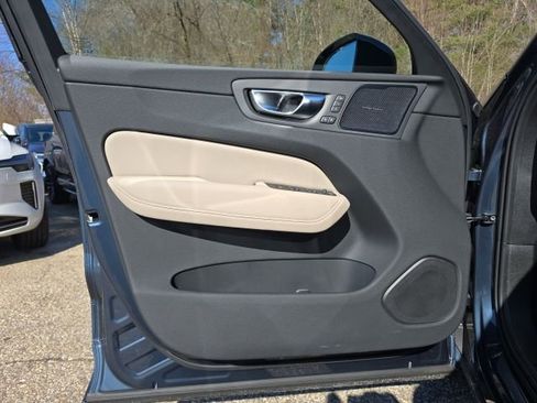 New 2026 Volvo XC60 B5 Plus w/ Climate Package AWD/4WD image 22