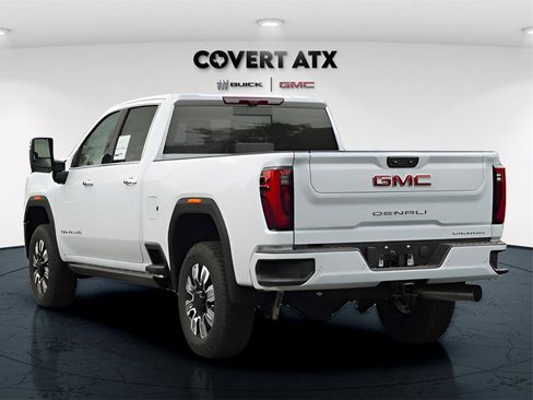 New 2026 GMC Sierra 2500 Denali w/ Denali Reserve Package image 5