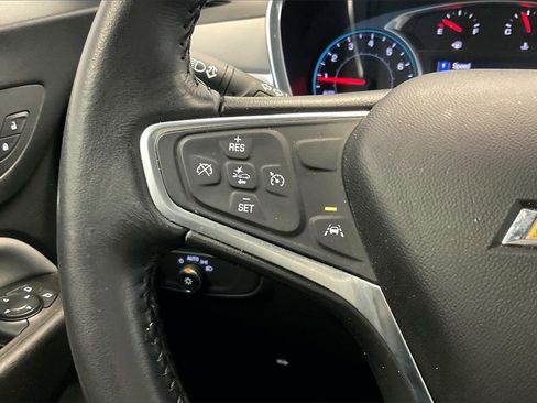Used 2022 Chevrolet Equinox LT image 17