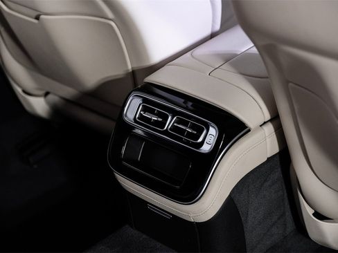 Used 2023 Mercedes-Benz S 500 S 500 image 38