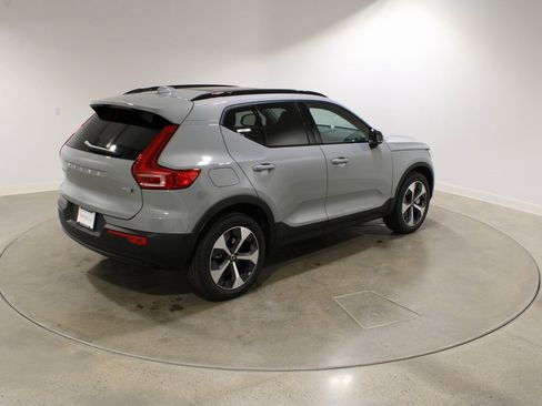 New 2026 Volvo XC40 B5 Plus w/ Protection Package Premier image 6