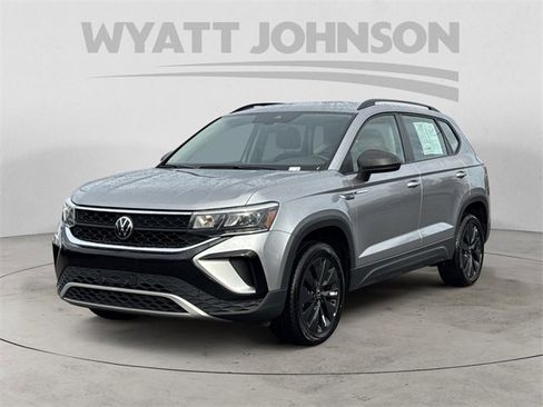 Used 2024 Volkswagen Taos S image 1