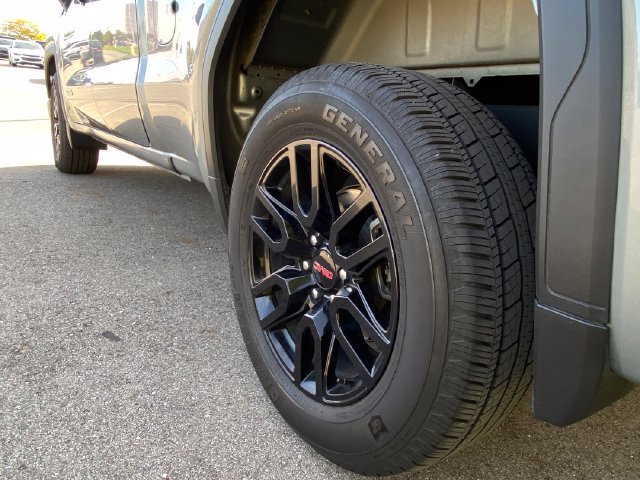 Used 2025 GMC Sierra 1500 Elevation AWD/4WD image 8