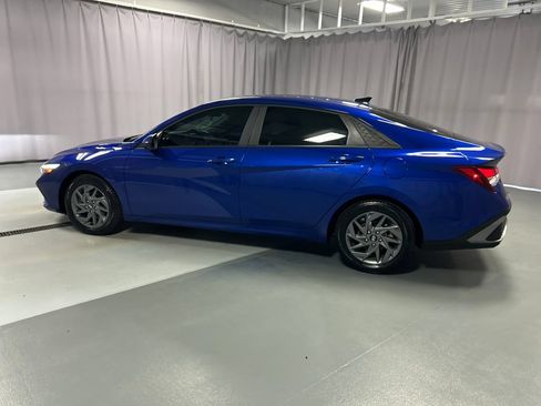 Used 2024 Hyundai Elantra SEL FWD image 4