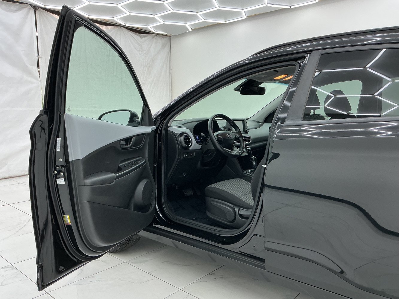 Used 2019 Hyundai Kona SEL FWD image 16
