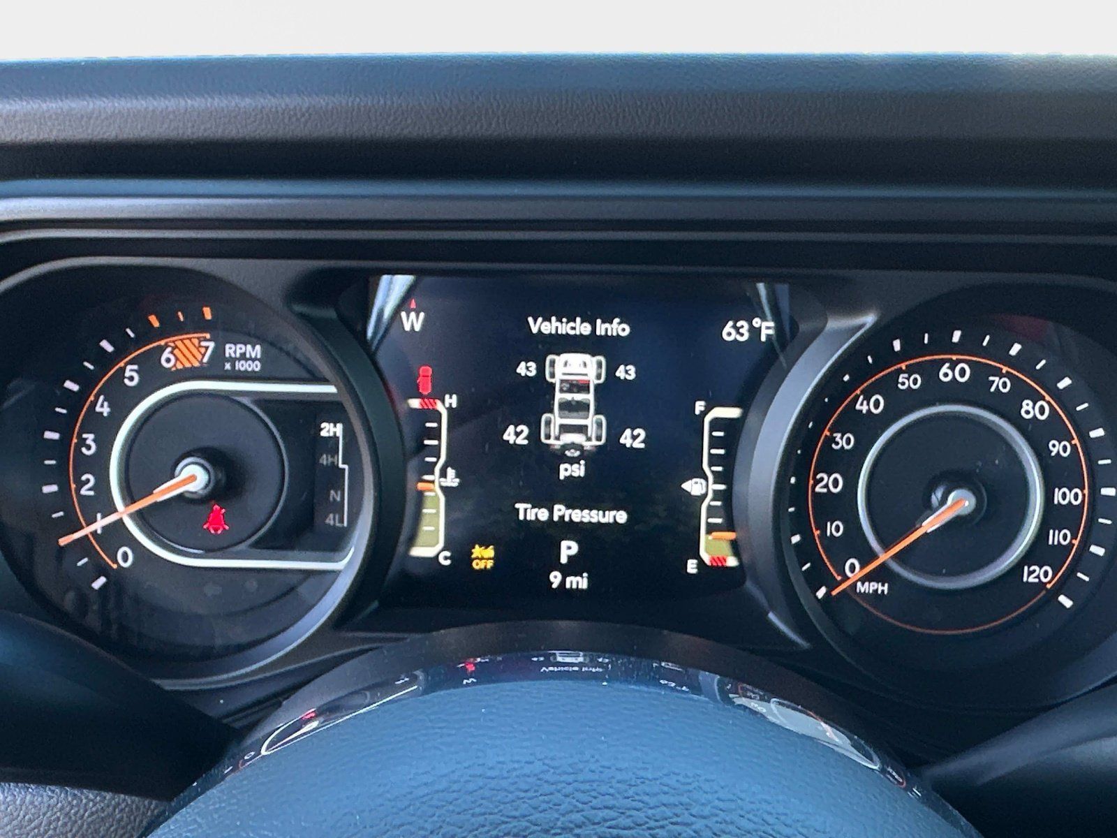 New 2025 Jeep Wrangler Unlimited Sahara w/ Safety Group AWD/4WD image 27