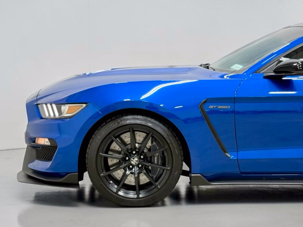 Used 2017 Ford Mustang Shelby GT350 w/ Electronics Package RWD image 9