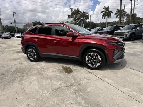 Used 2025 Hyundai Tucson SEL FWD image 15